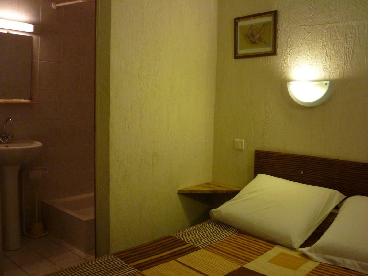Hotel Du Centre Lourdes Buitenkant foto